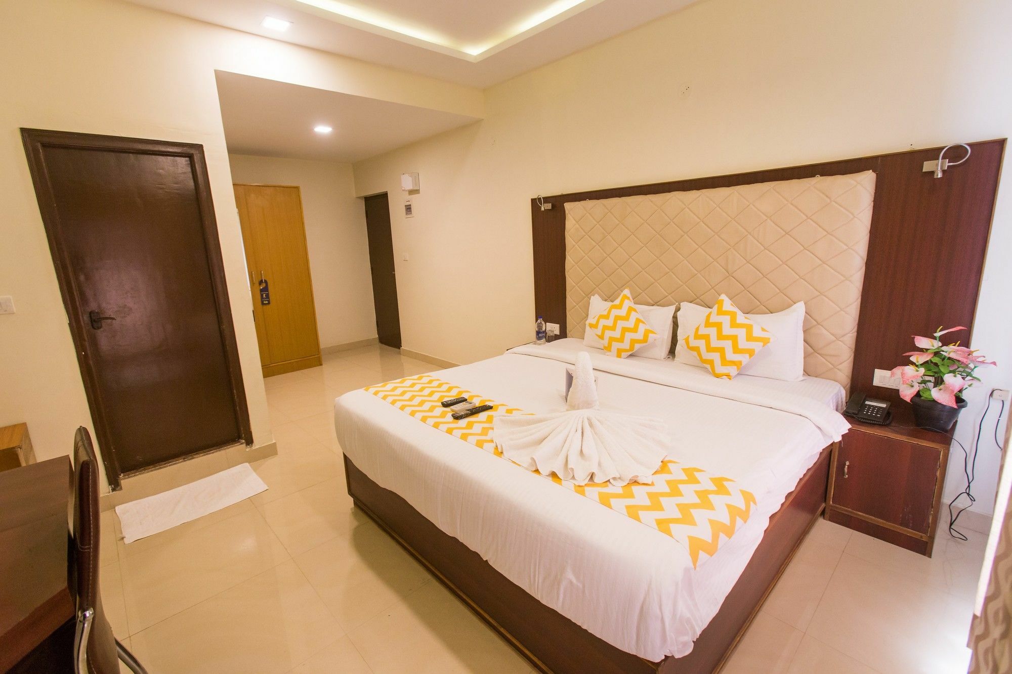 Fabhotel Millenium Stay Indiranagar Bangalore Luaran gambar