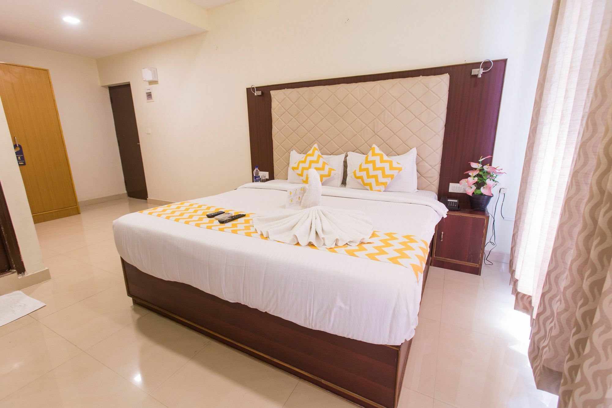 Fabhotel Millenium Stay Indiranagar Bangalore Luaran gambar